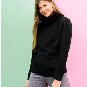 Zyia black quilted hoodie - small